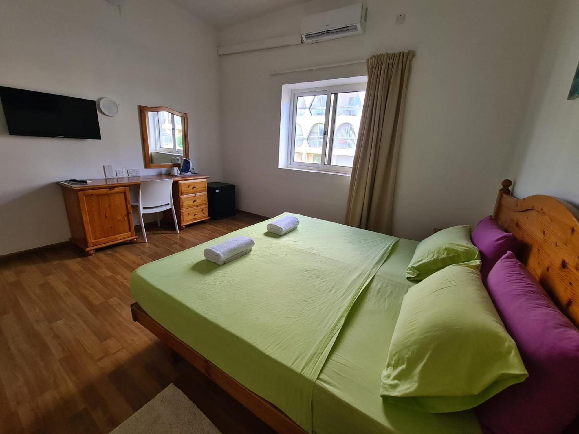 Sensi Hotel Marsaskala Buitenkant foto