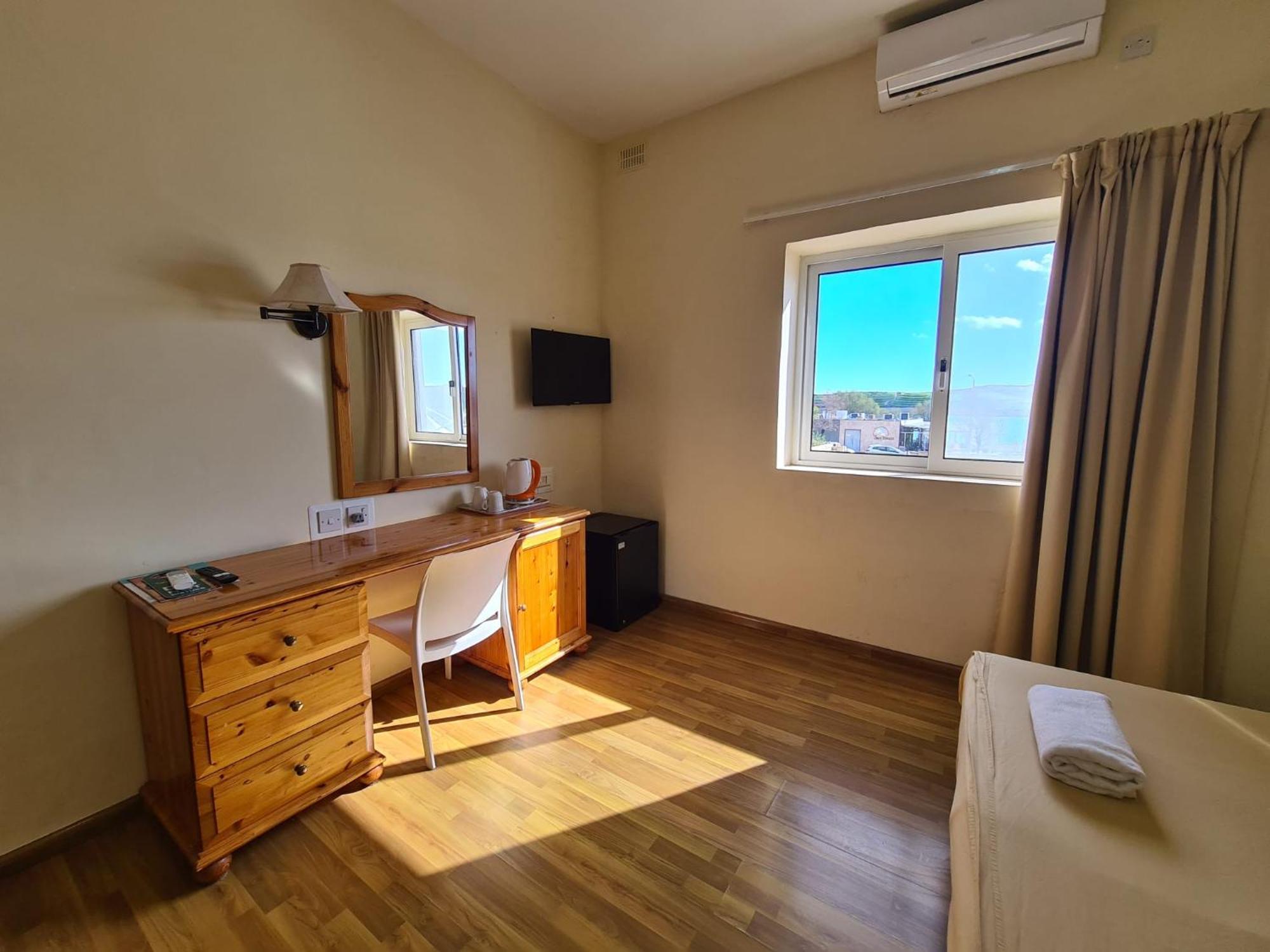 Sensi Hotel Marsaskala Buitenkant foto